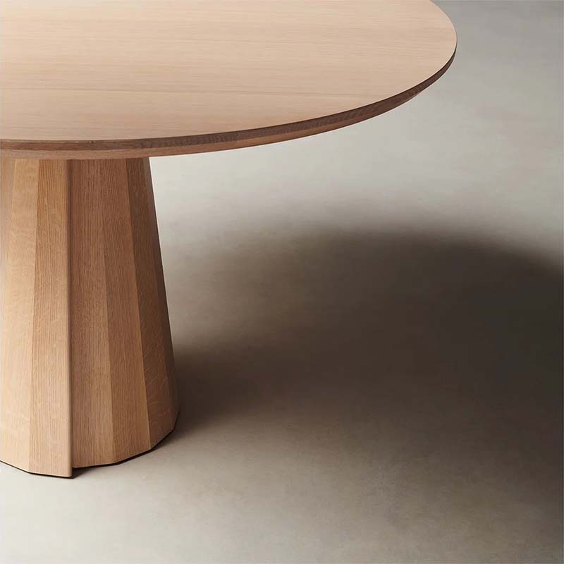 Faddish Oak Wood and Brass Dining Table with A Sense of Design Modern Dining Table Set 6 Seater - Image 2