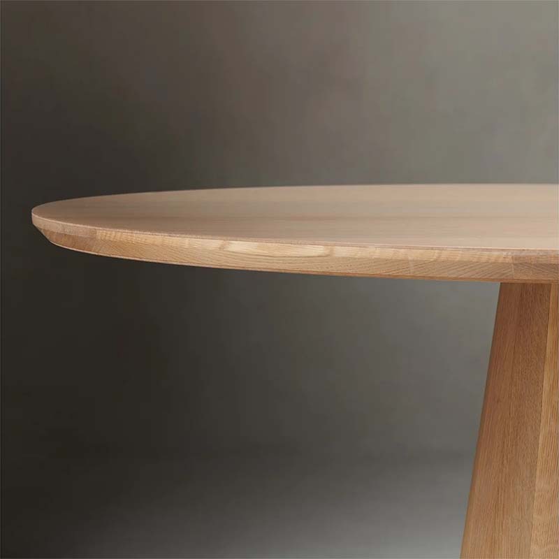 Faddish Oak Wood and Brass Dining Table with A Sense of Design Modern Dining Table Set 6 Seater - Image 3
