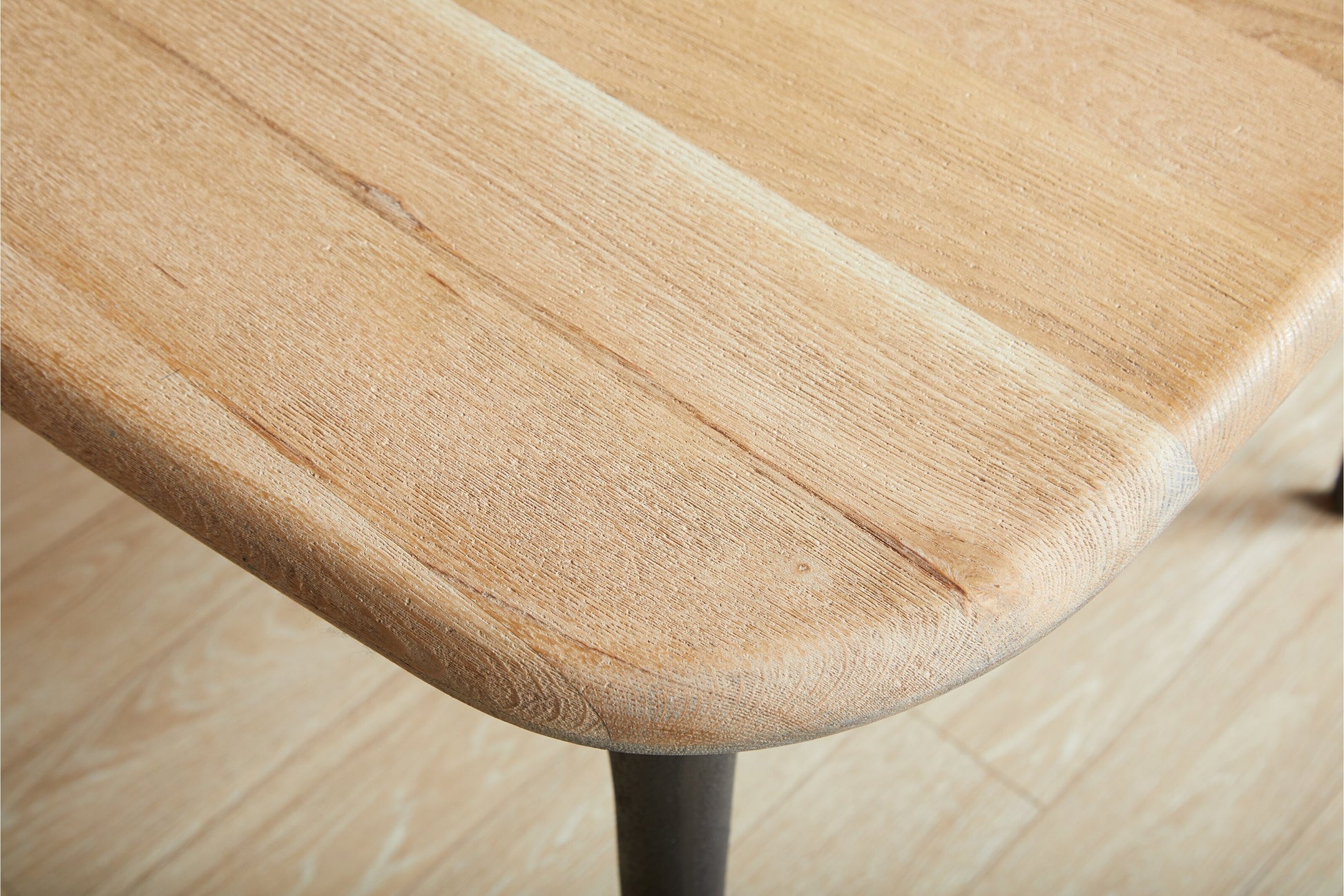 Landyn Solid Dining Table - Image 4