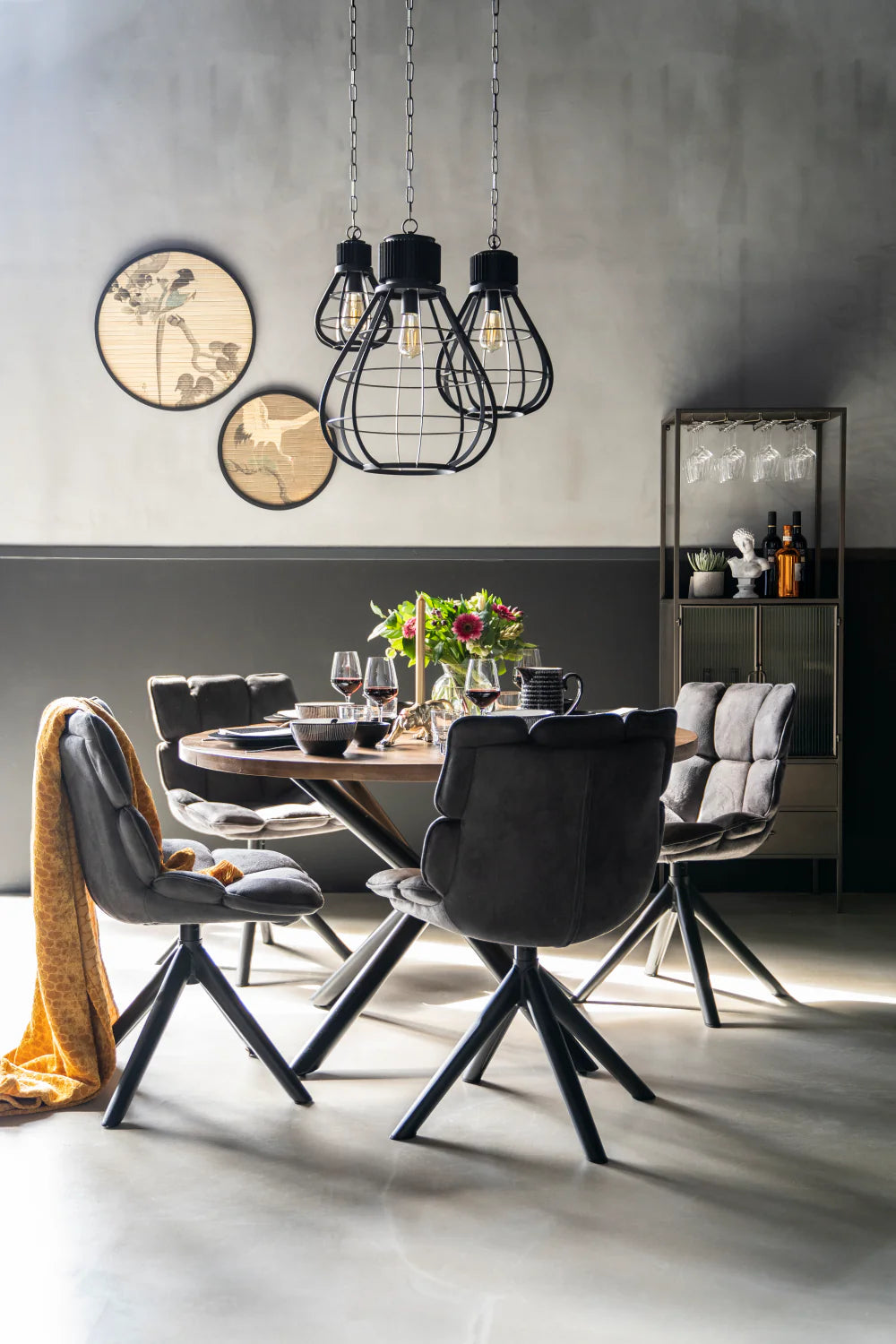 Rough Mango wood Round Dining Table Metal Base - Image 4